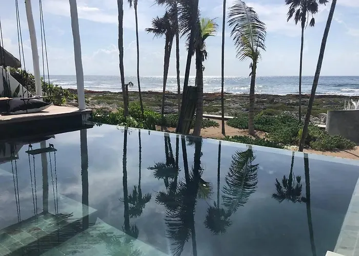 Beachfront Kiin Villa *